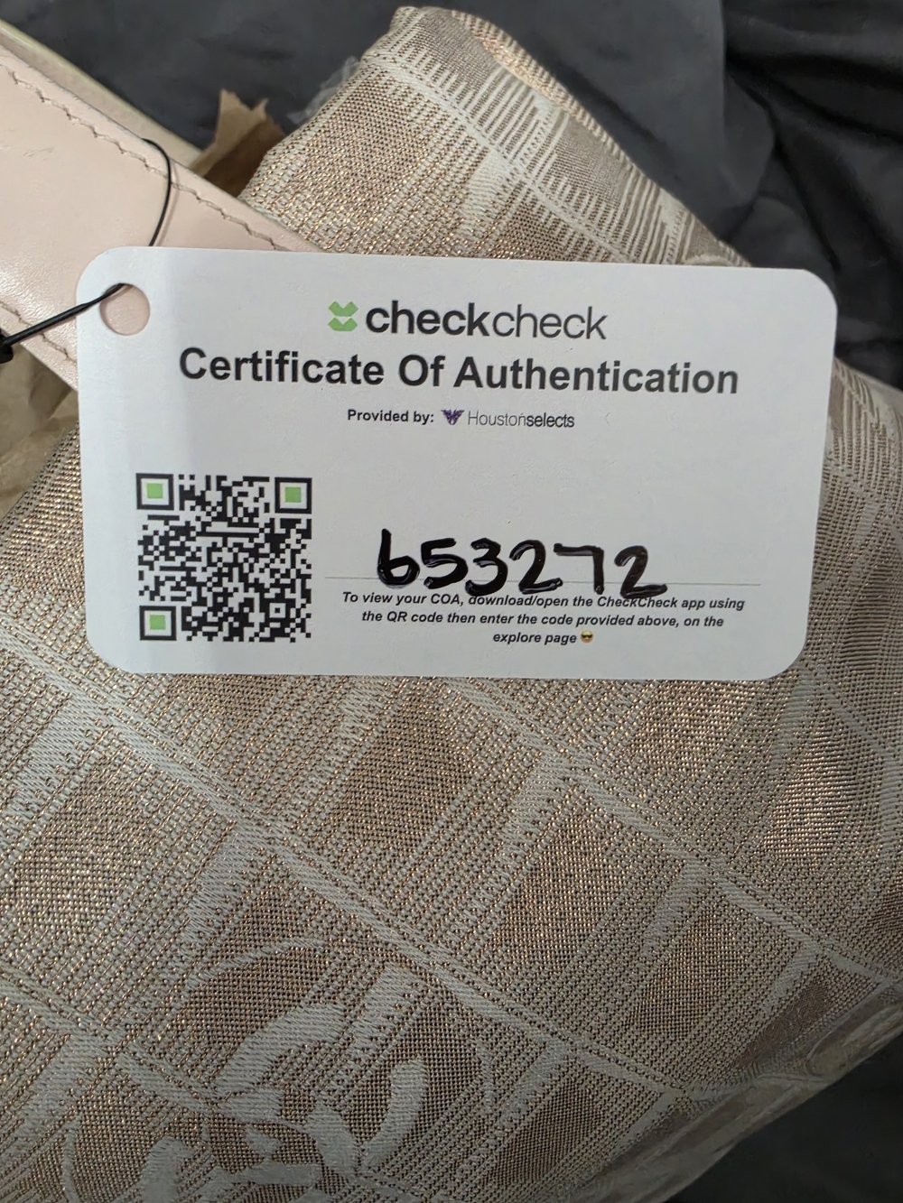 CHANEL Beige Shoulder Tote with Pale Pink Straps - Picture 2 of 7